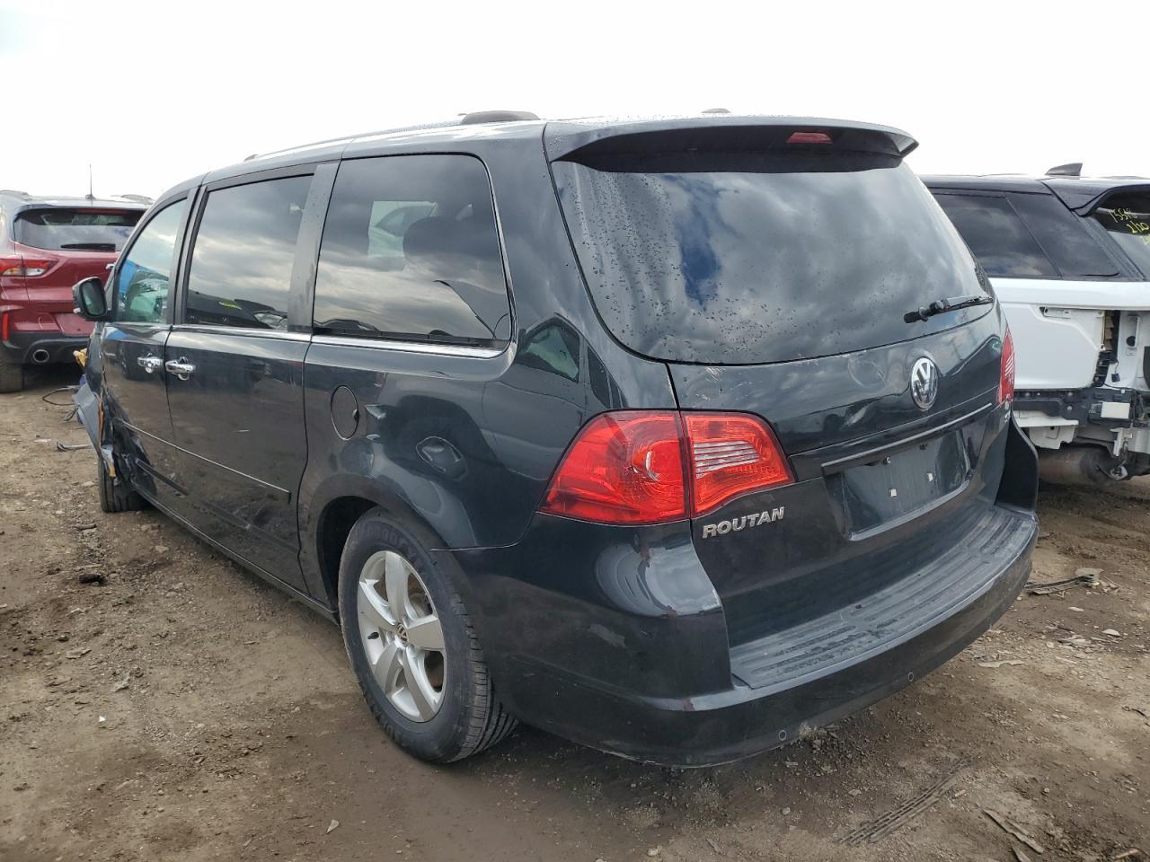 2013 VOLKSWAGEN ROUTAN SEL - Фото 2