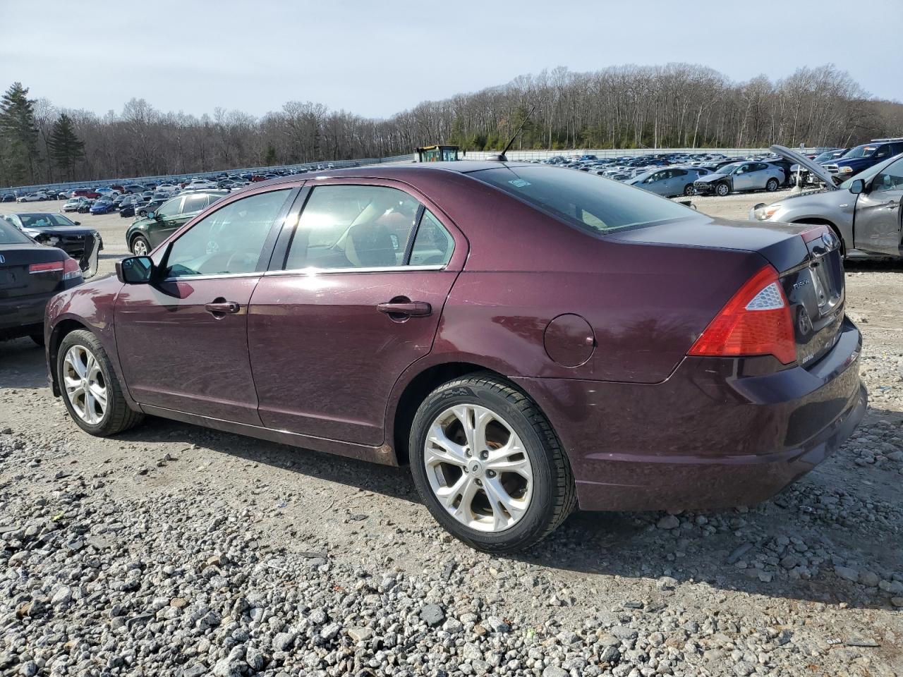 2012 FORD FUSION SE - Image 2