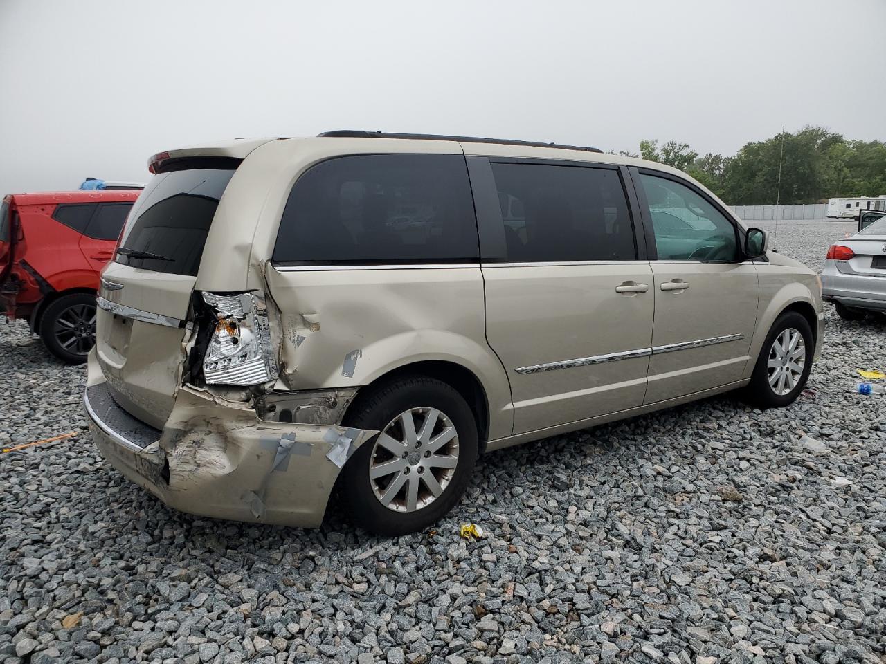 2014 CHRYSLER TOWN & COU - Фото 3