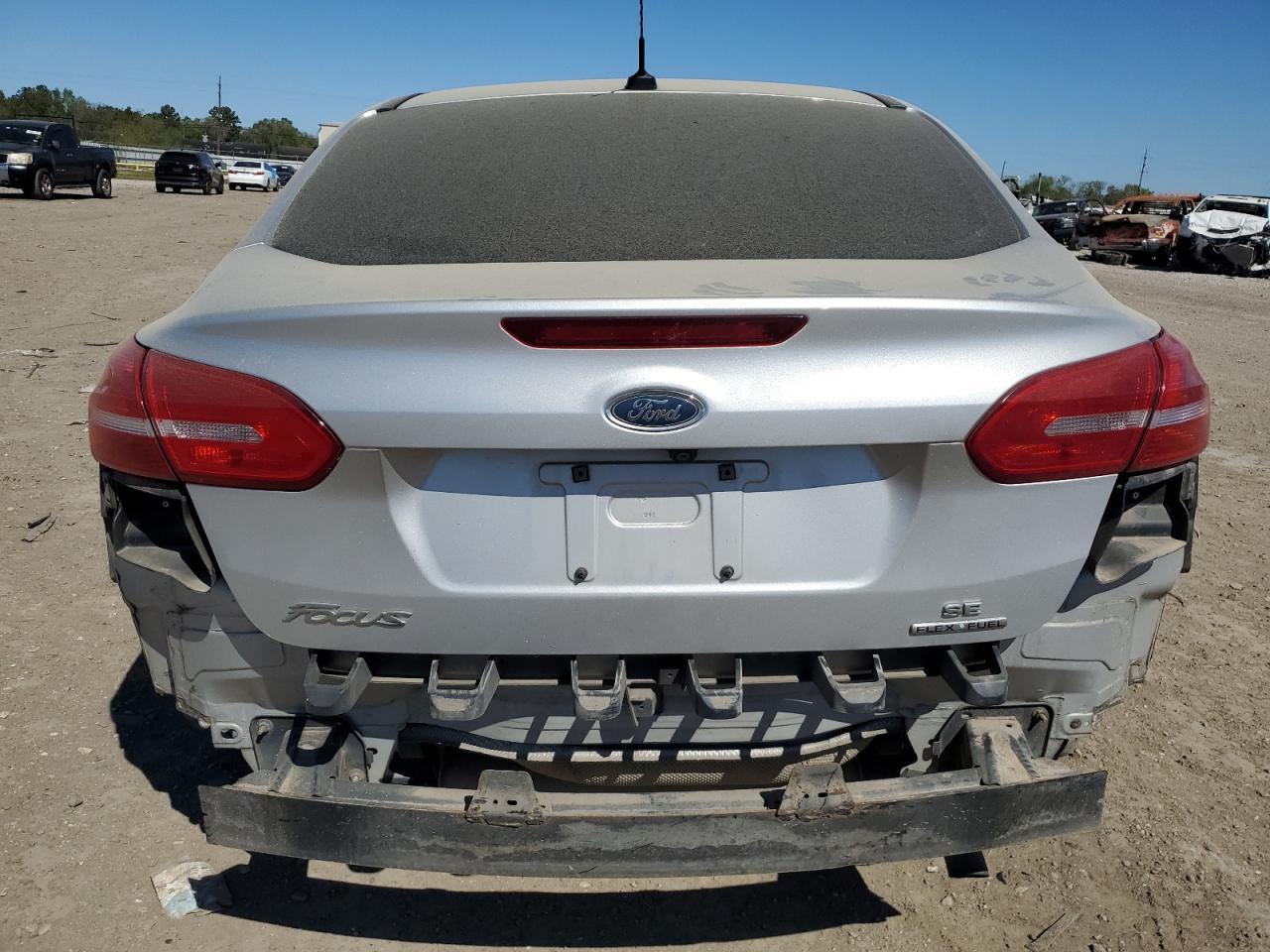 2016 FORD FOCUS SE - Фото 6
