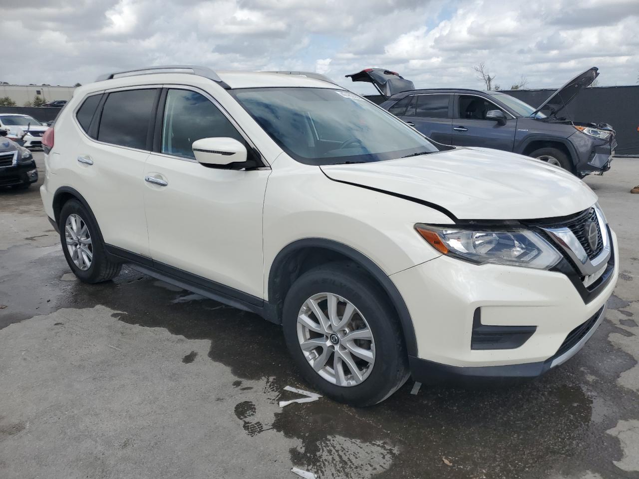 2018 NISSAN ROGUE S - Фото 4