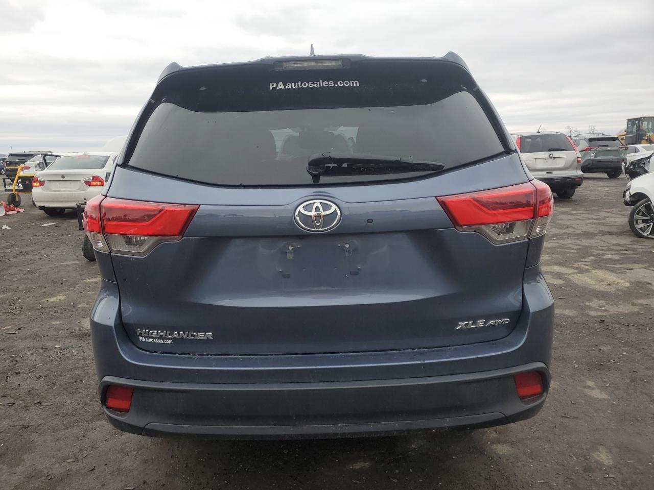 2019 TOYOTA HIGHLANDER - Image 6
