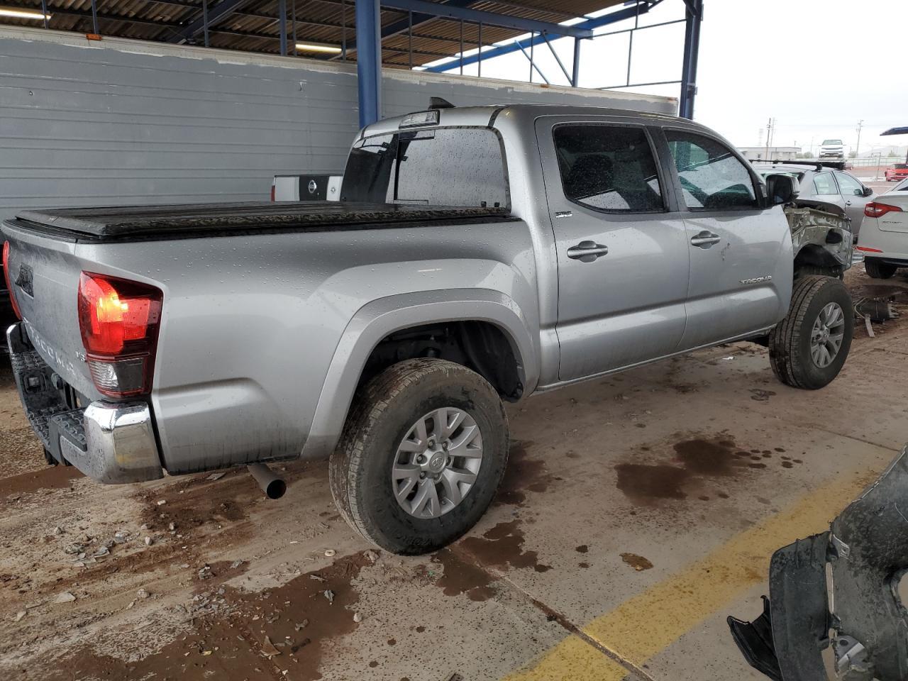 2019 TOYOTA TACOMA DOU - Фото 3