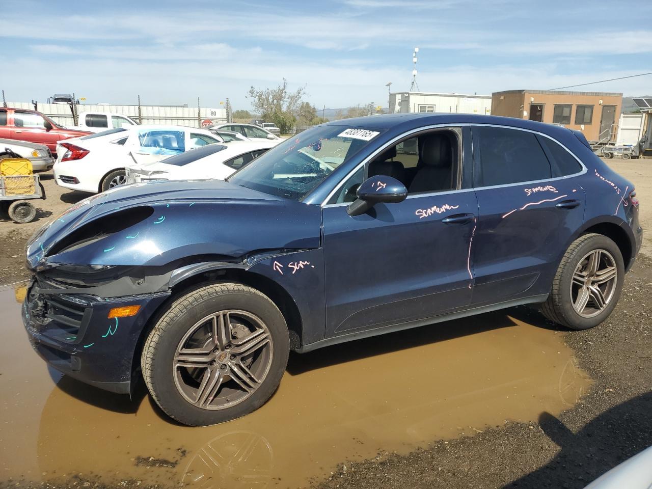 2015 PORSCHE MACAN S