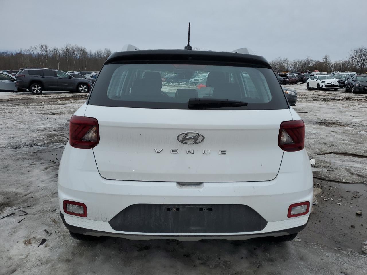 2023 HYUNDAI VENUE SEL - Фото 6