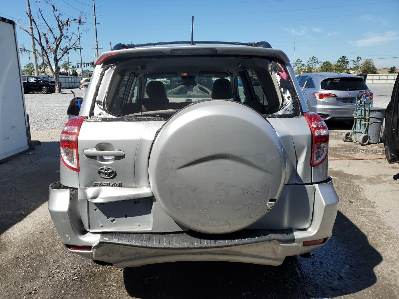 2011 TOYOTA RAV4 - Image 6