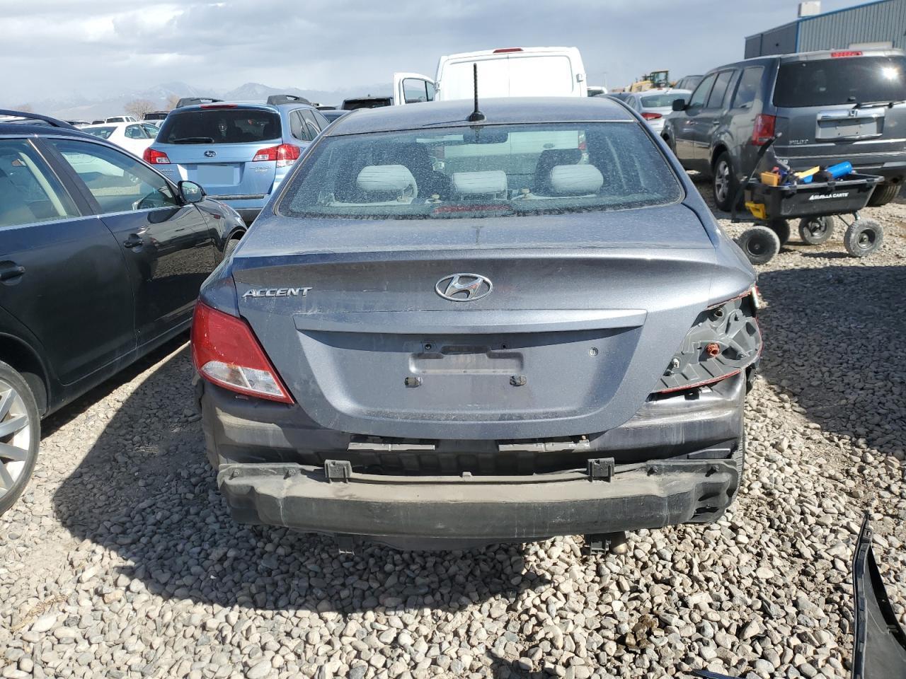 2017 HYUNDAI ACCENT SE - Image 6