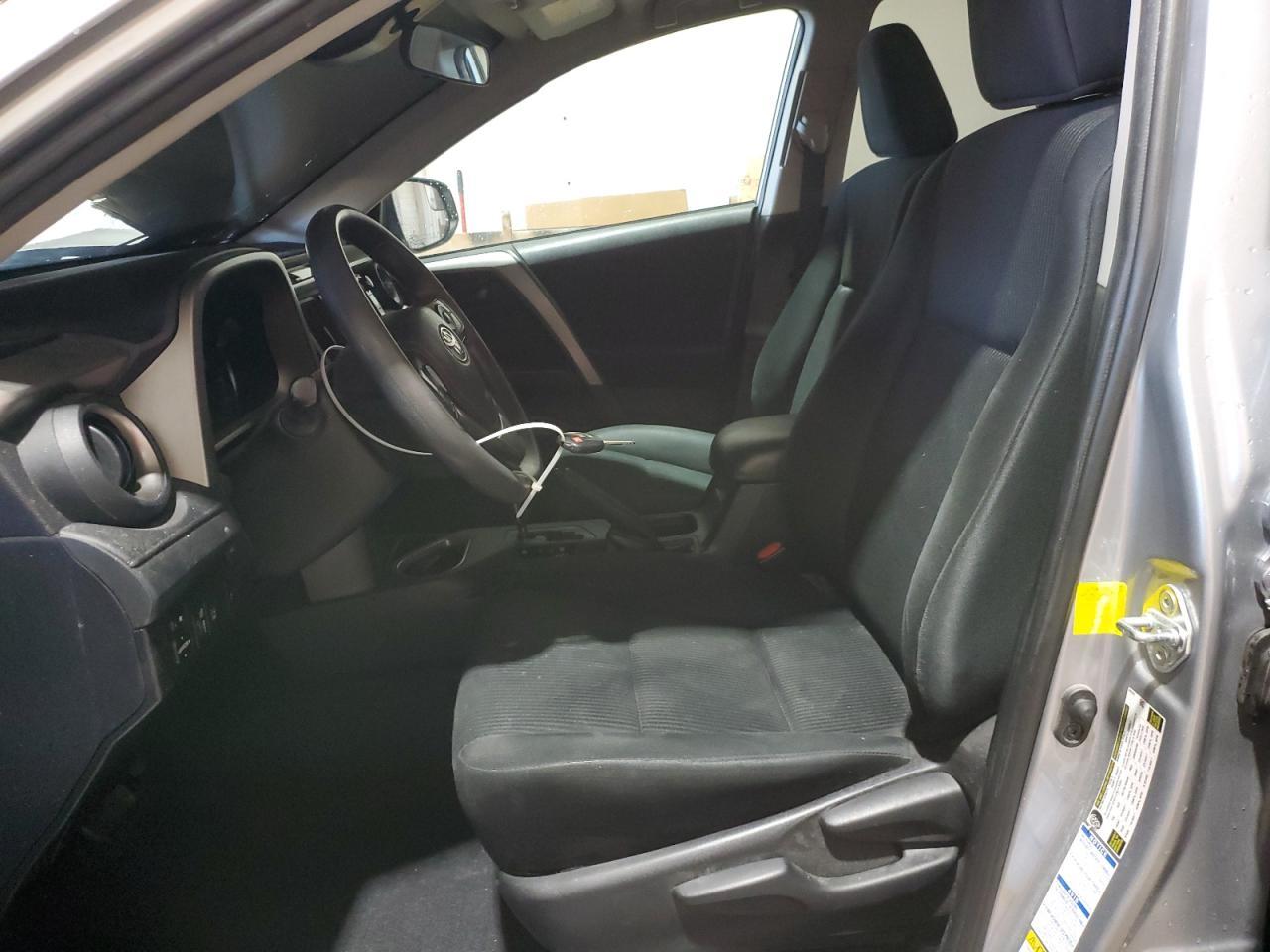 2017 TOYOTA RAV4 LE - Image 7