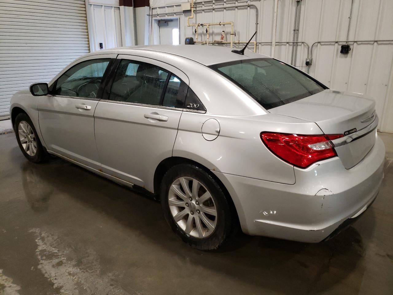 2012 CHRYSLER 200 TOURIN - Фото 2