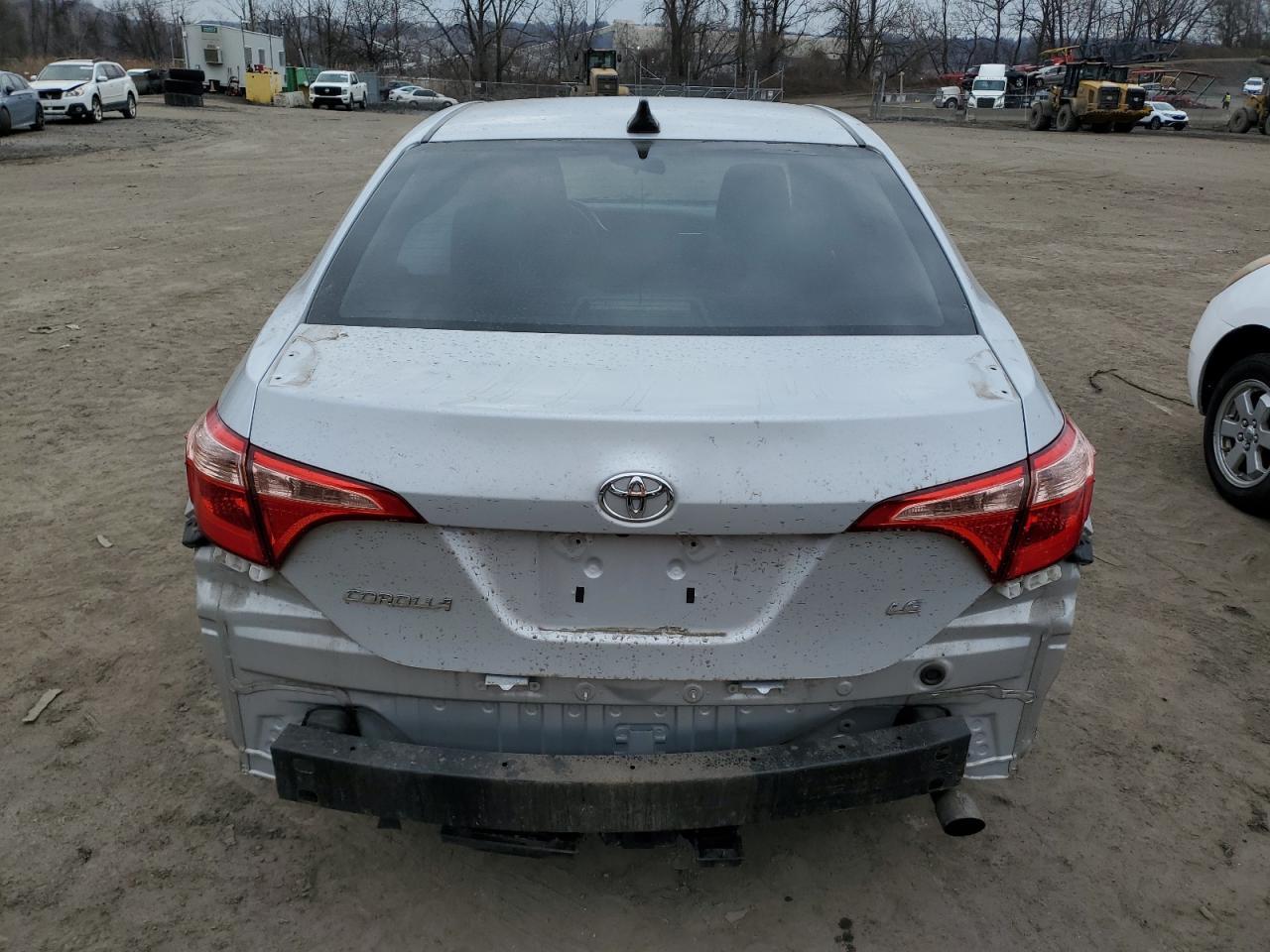 2018 TOYOTA COROLLA L - Image 6