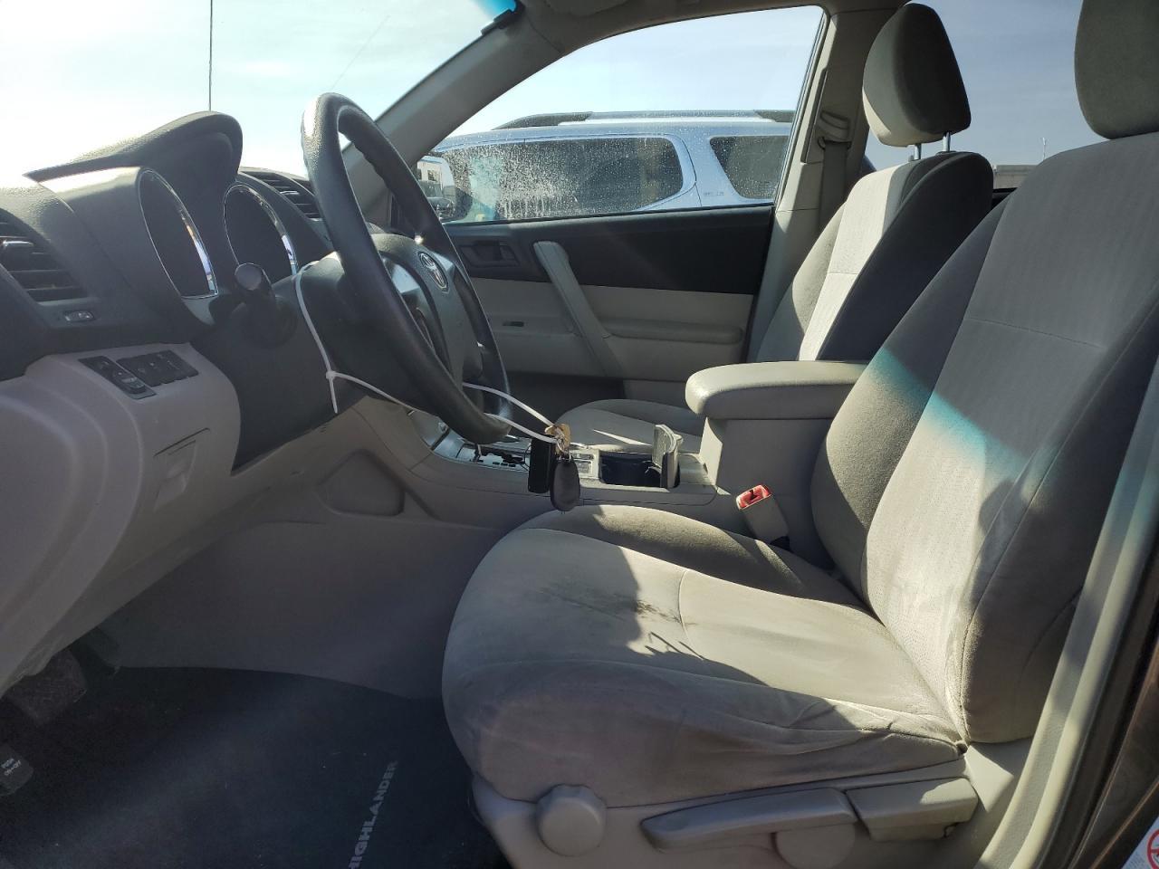 2012 TOYOTA HIGHLANDER - Image 7
