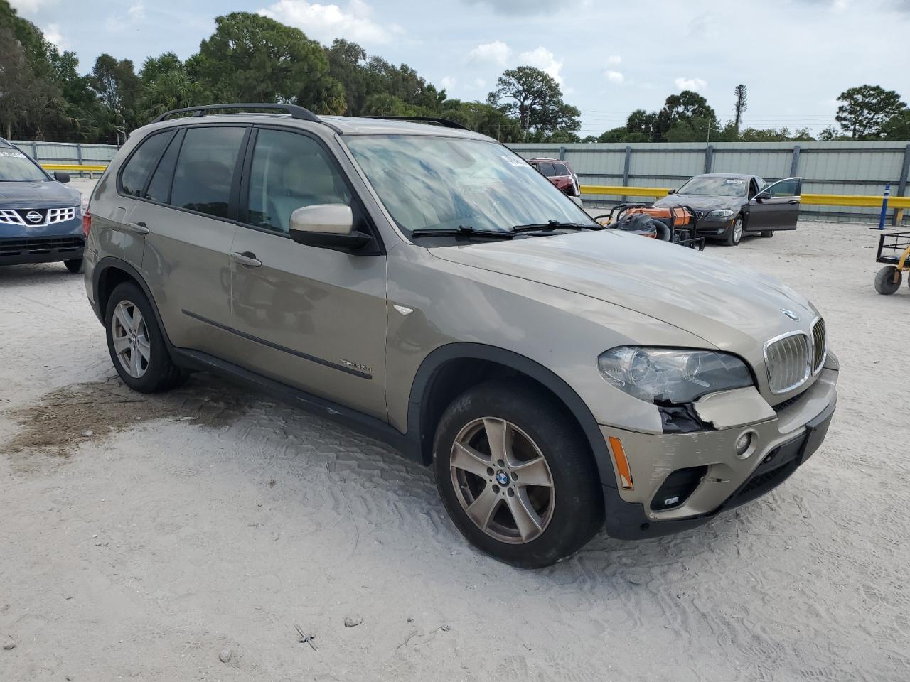 2012 BMW X5 XDRIVE3 - Фото 4