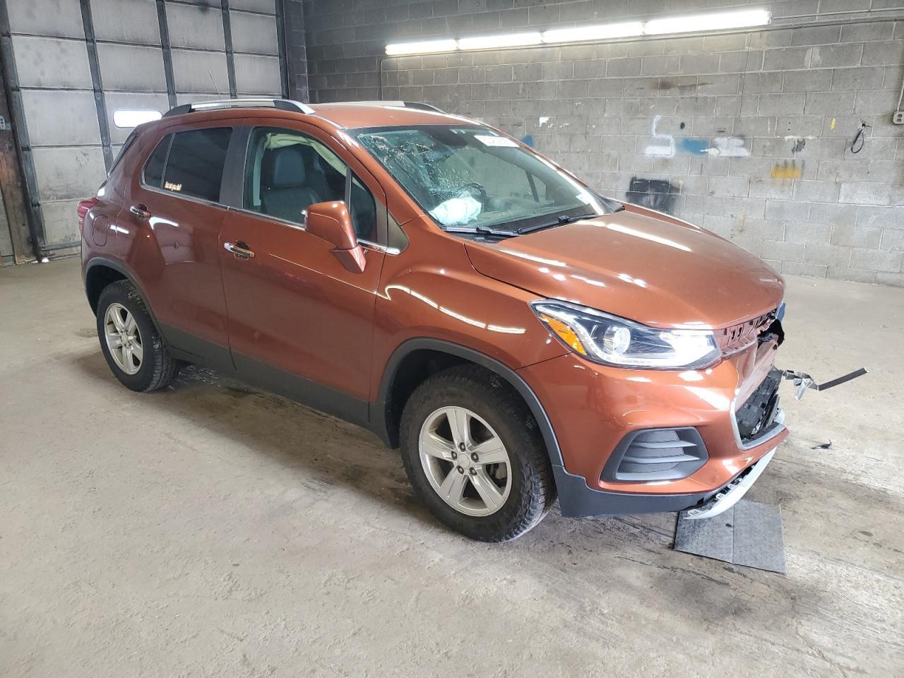 2019 CHEVROLET TRAX 1LT - Фото 4