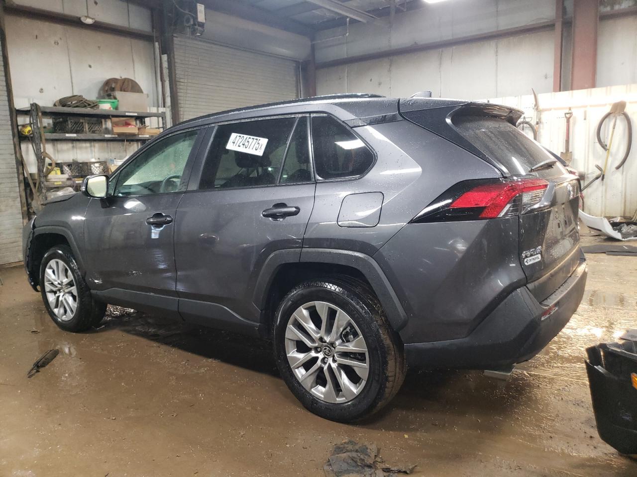 2024 TOYOTA RAV4 XLE P - Image 2