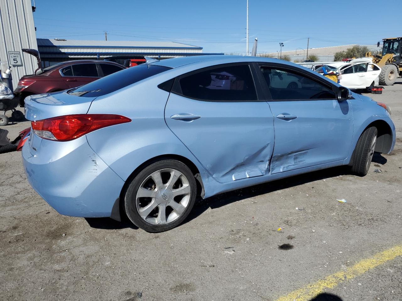 2013 HYUNDAI ELANTRA GL - Image 3