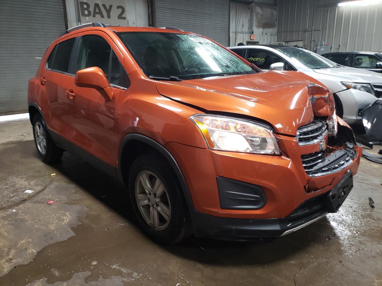 2015 CHEVROLET TRAX 1LT - Image 4