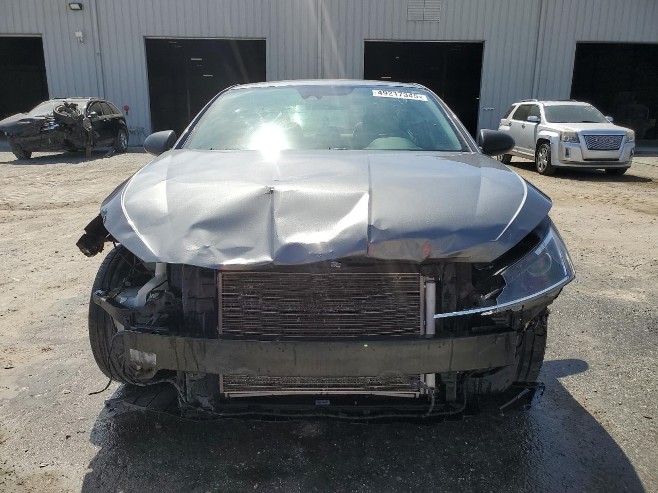 2019 HYUNDAI ELANTRA SE - Фото 5