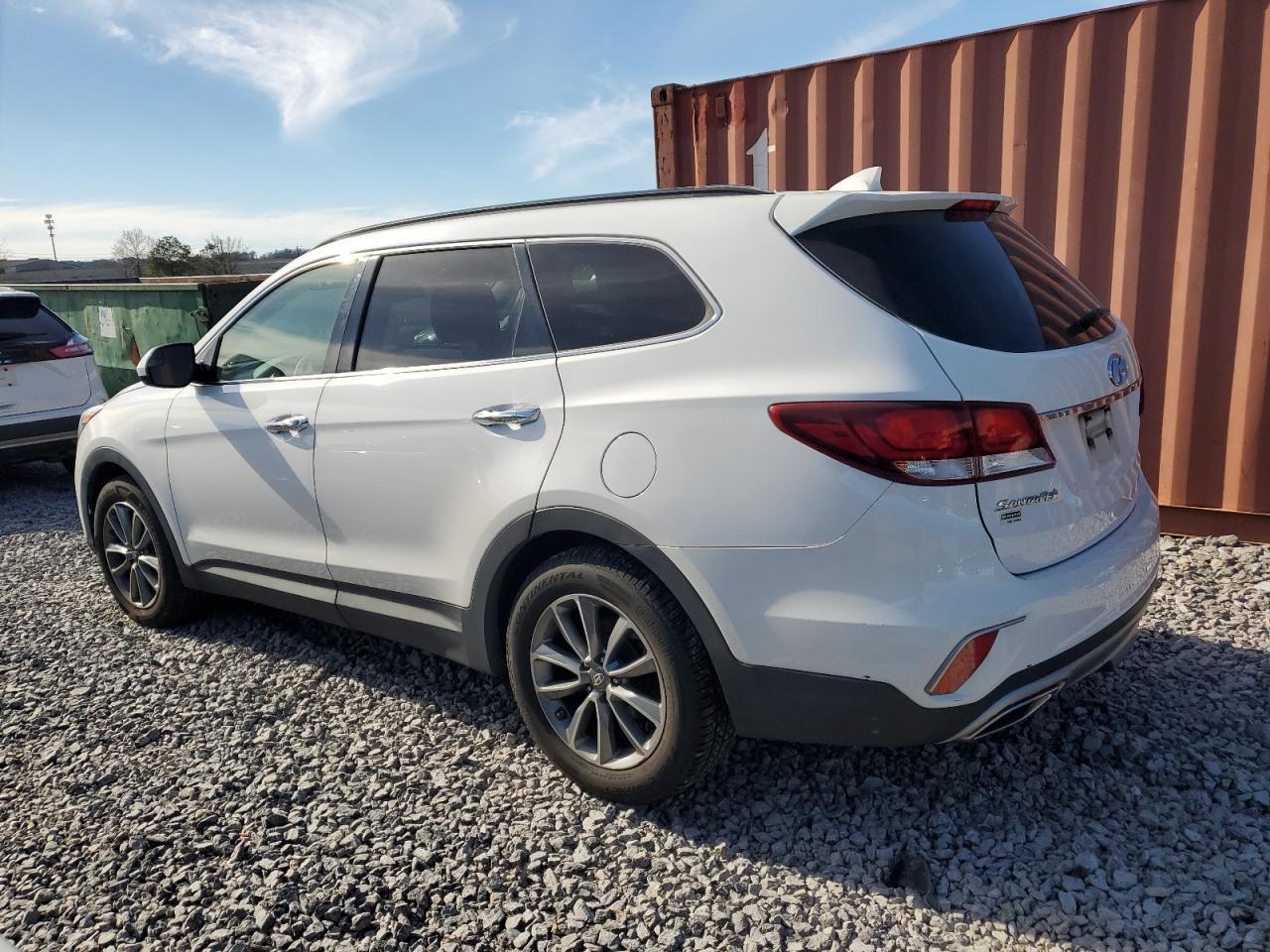 2017 HYUNDAI SANTA FE S - Image 2