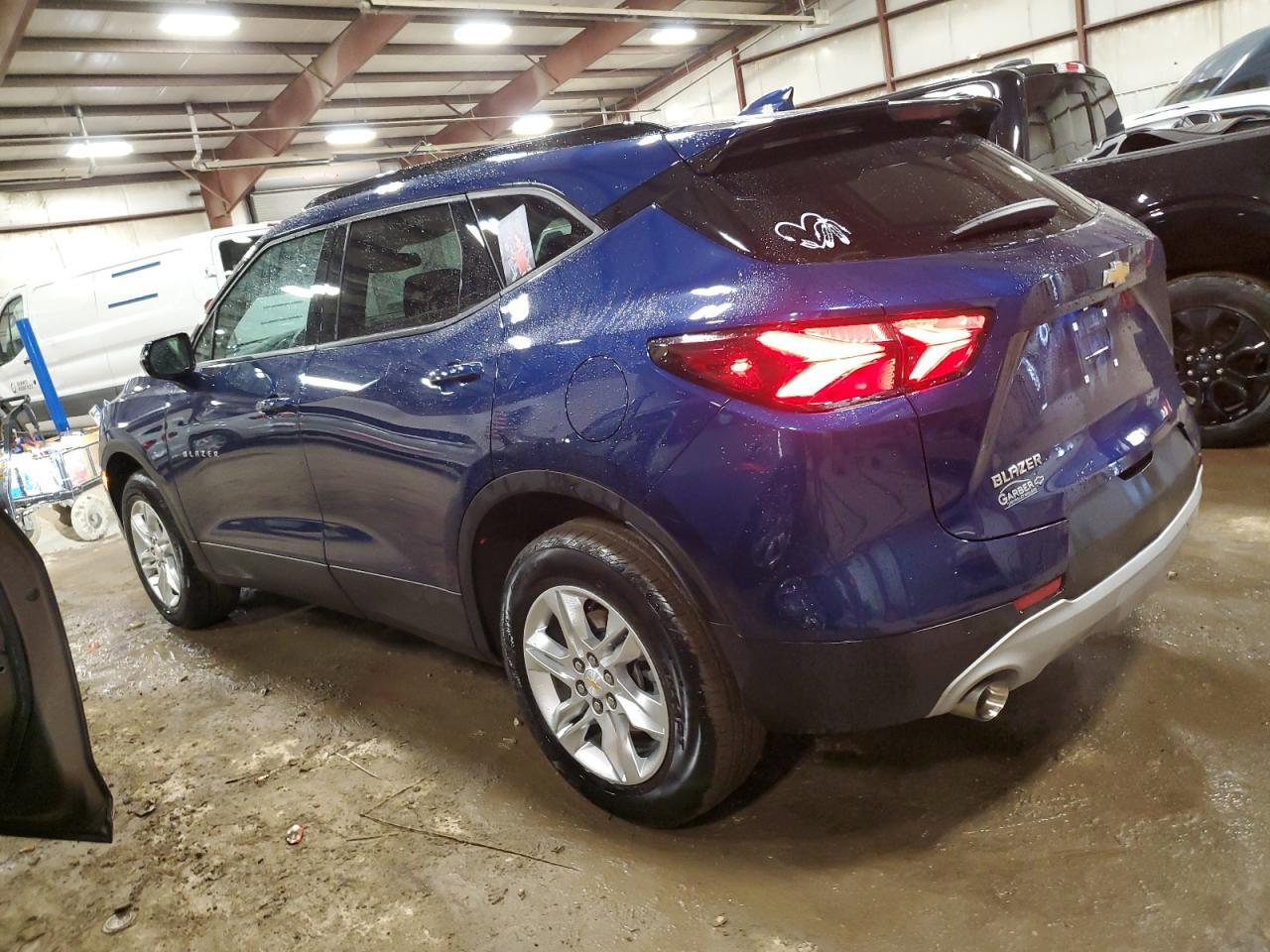 2022 CHEVROLET BLAZER 2LT - Фото 2