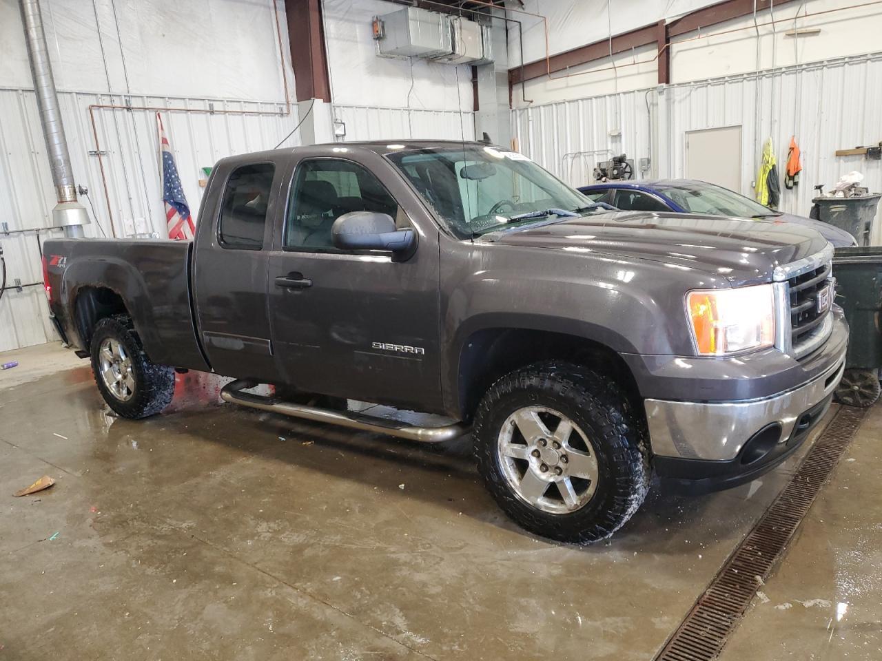 2011 GMC SIERRA K15 - Image 4