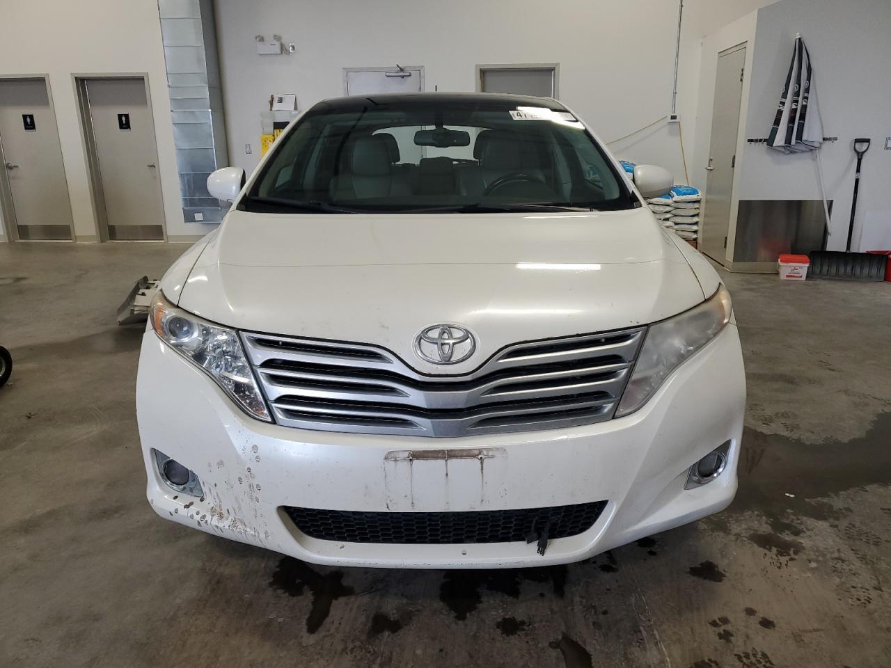 2011 TOYOTA VENZA - Фото 5