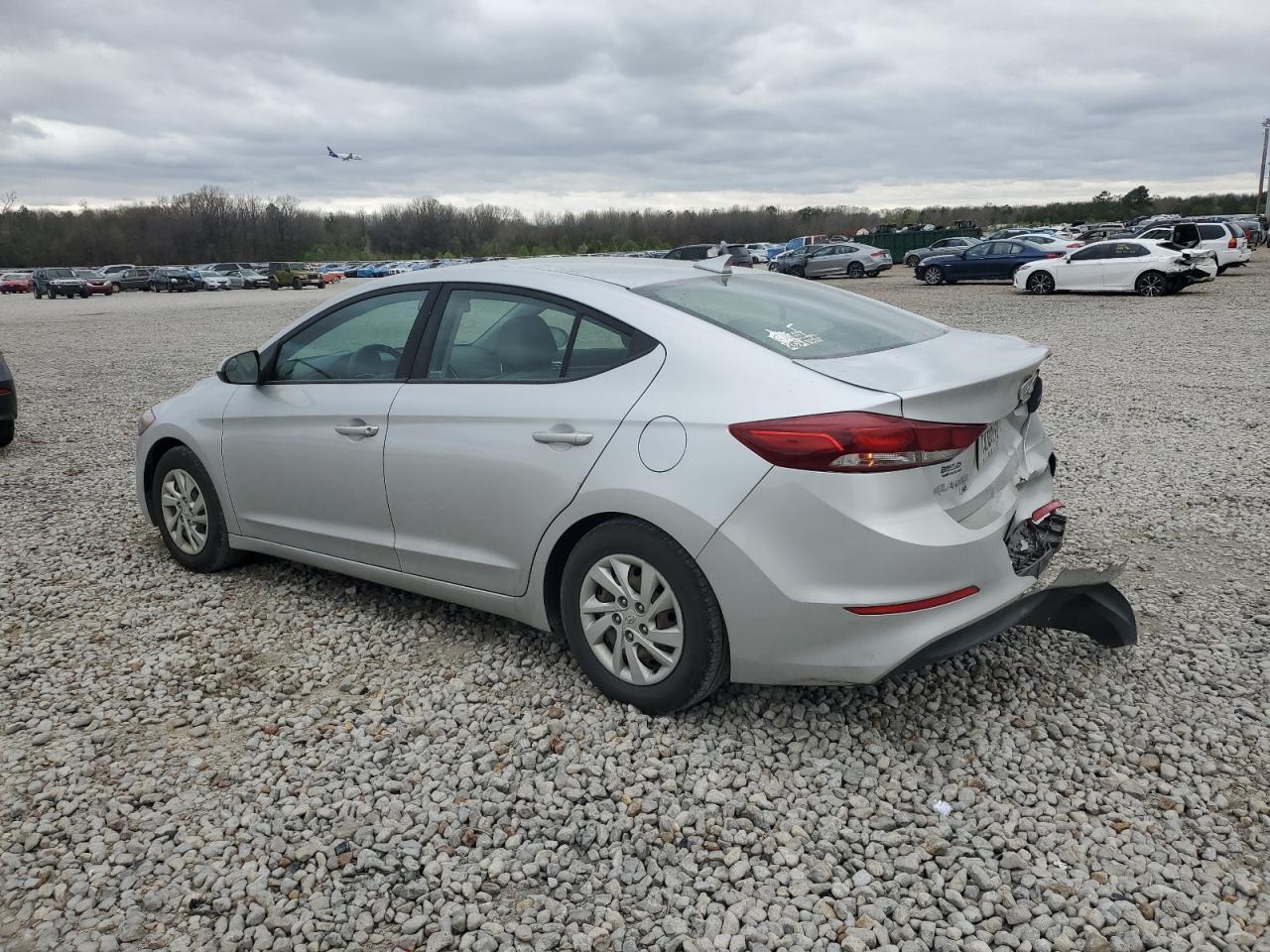 2018 HYUNDAI ELANTRA SE - Фото 2