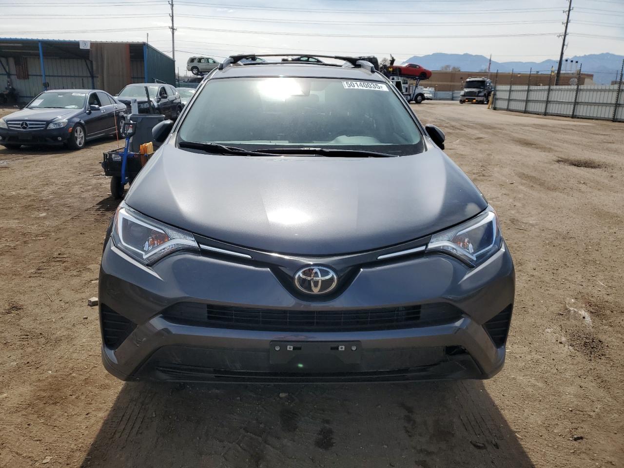 2018 TOYOTA RAV4 LE - Фото 5