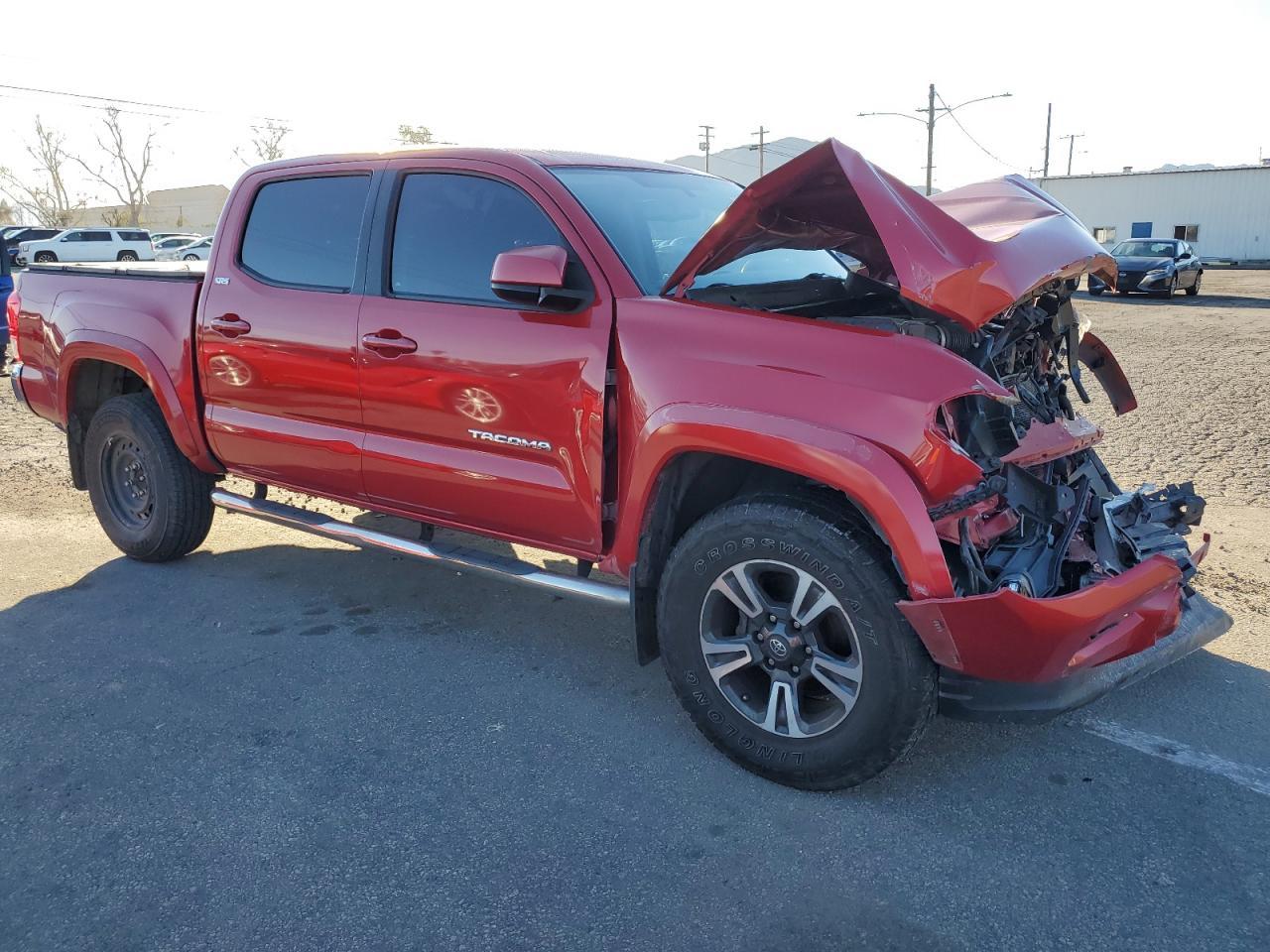 2017 TOYOTA TACOMA DOU - Фото 4