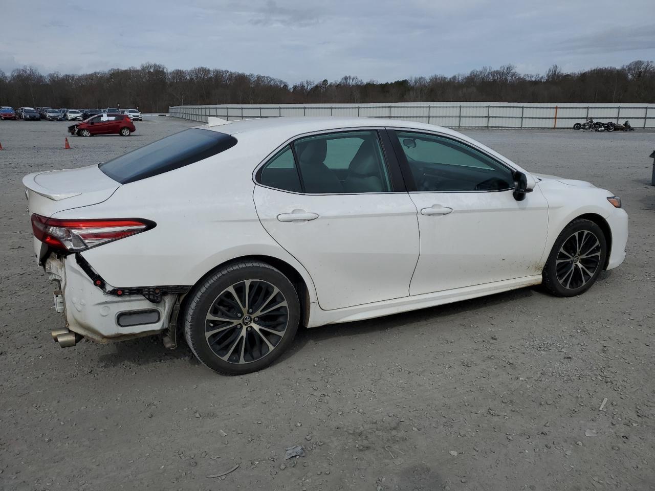 2019 TOYOTA CAMRY L - Image 3