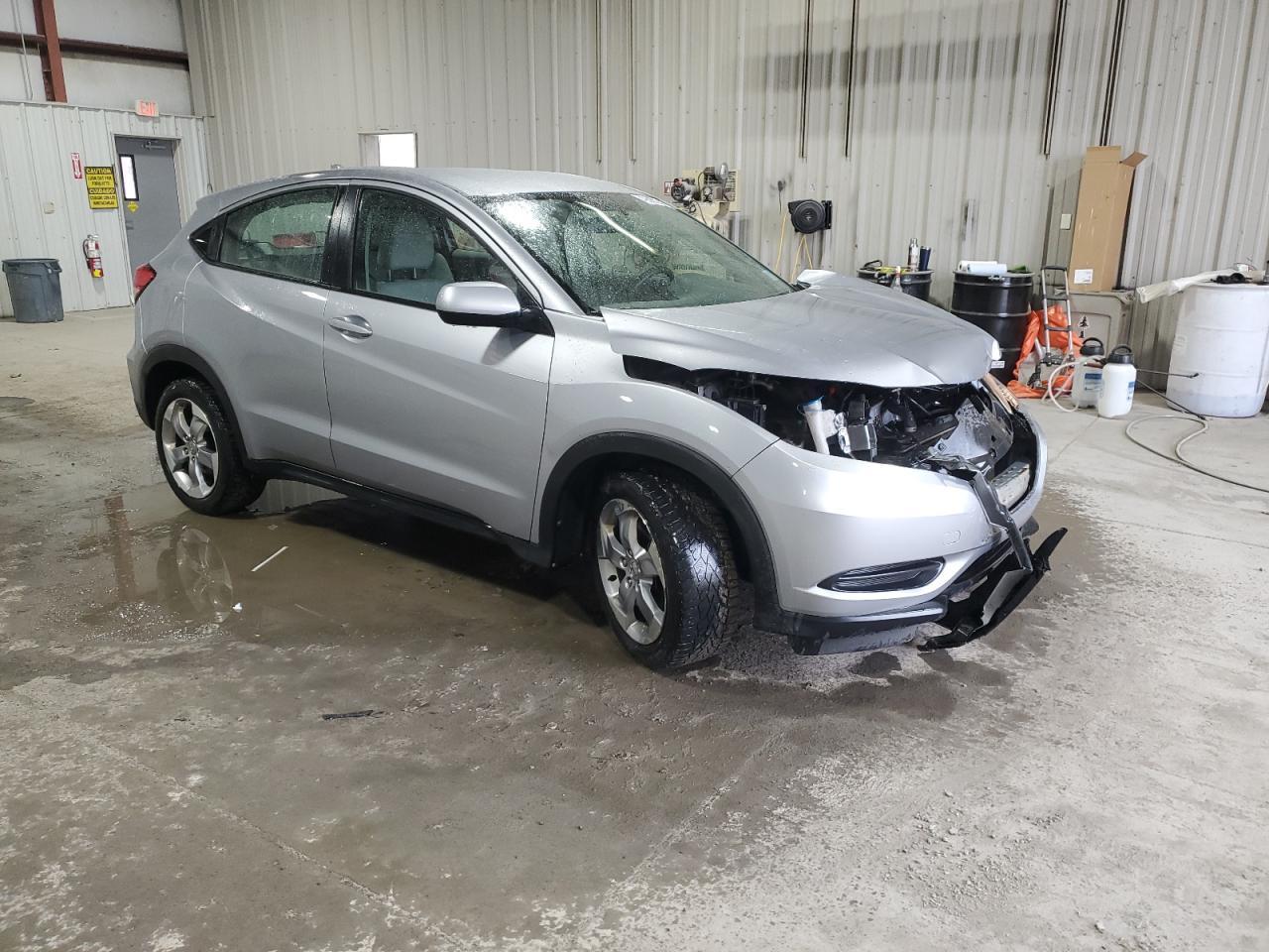 2018 HONDA HR-V LX - Image 4