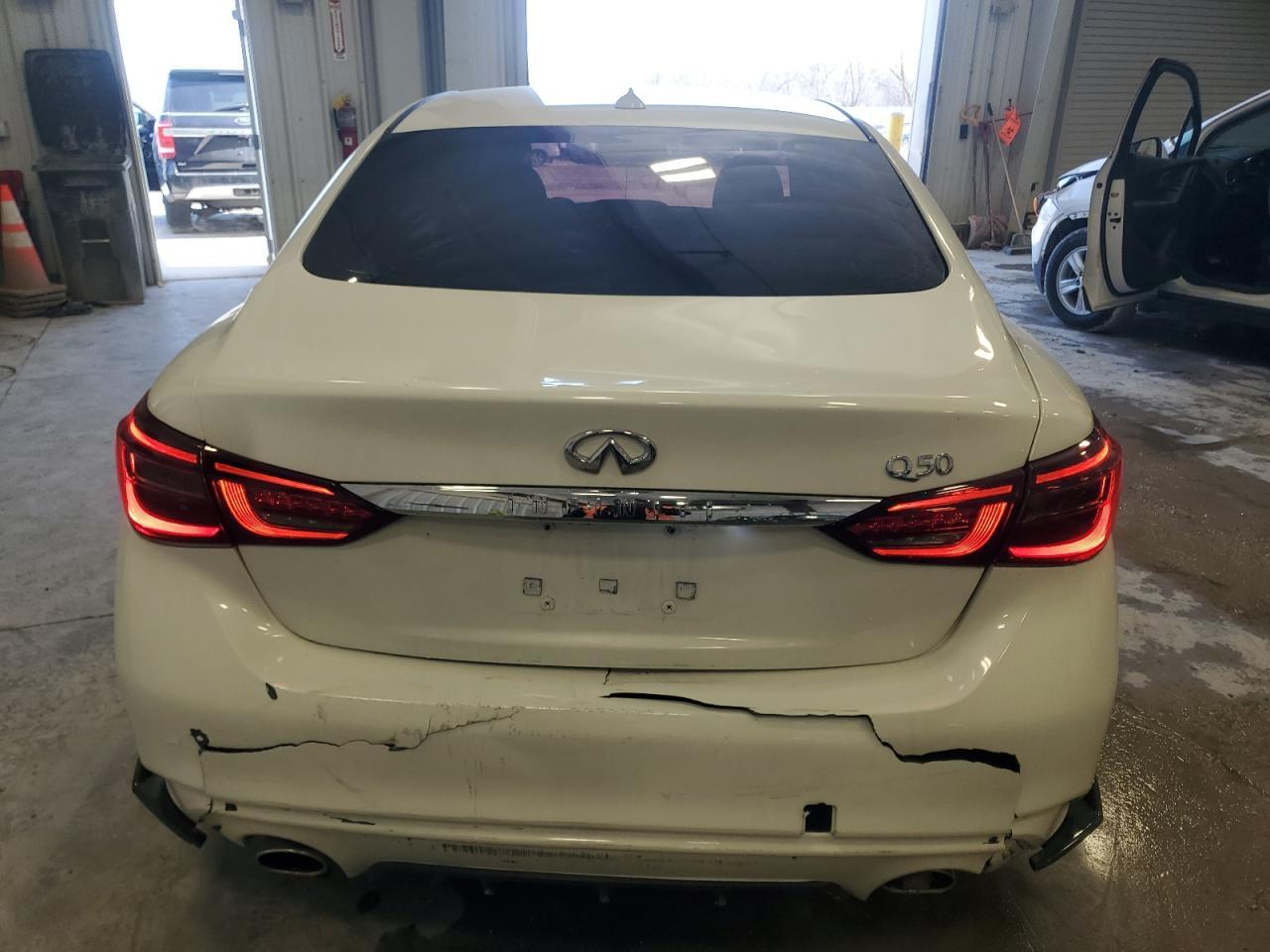 2018 INFINITI Q50 LUXE - Фото 6
