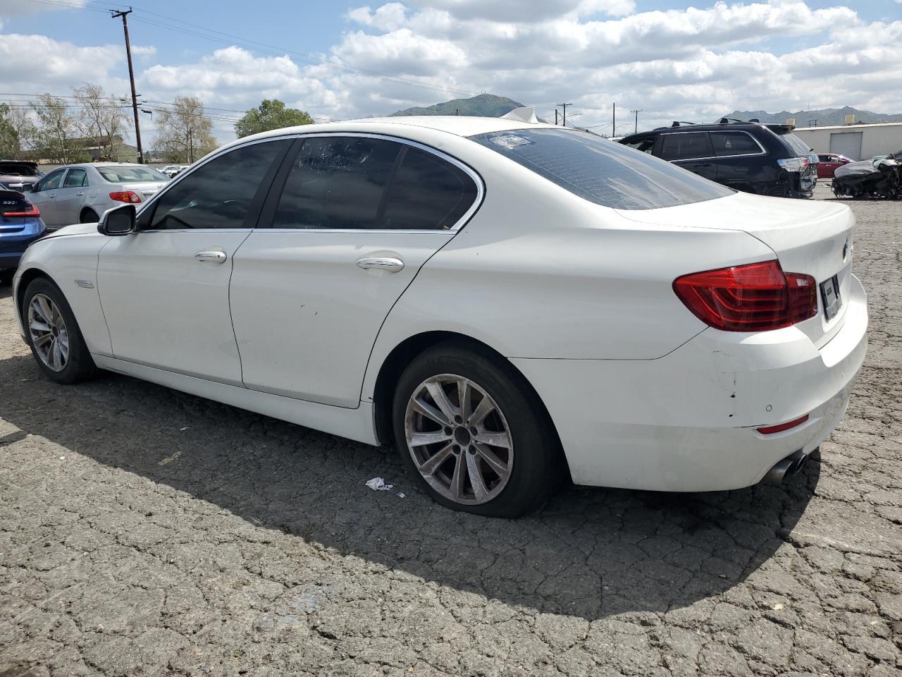 2016 BMW 528 I - Image 2