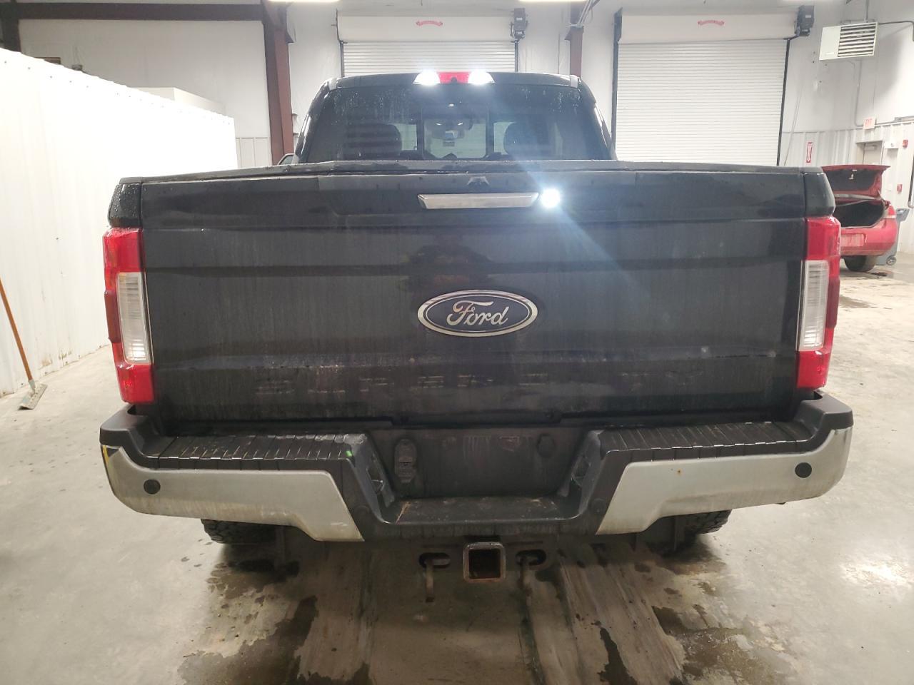 2017 FORD F350 SUPER - Image 6