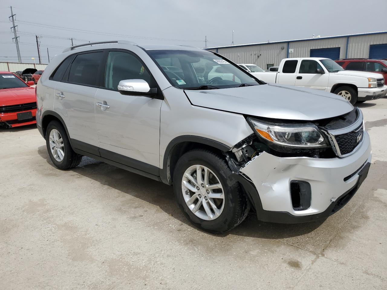 2014 KIA SORENTO LX - Image 4
