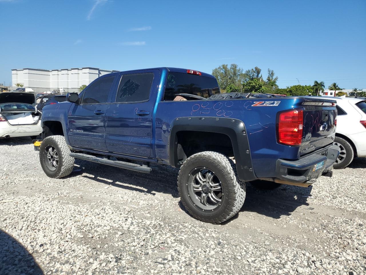 2017 CHEVROLET SILVERADO - Фото 2