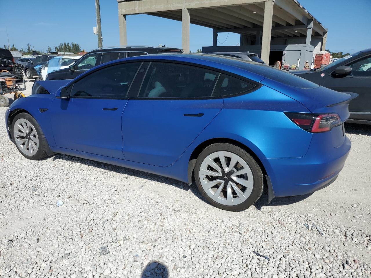 2022 TESLA MODEL 3 - Image 2