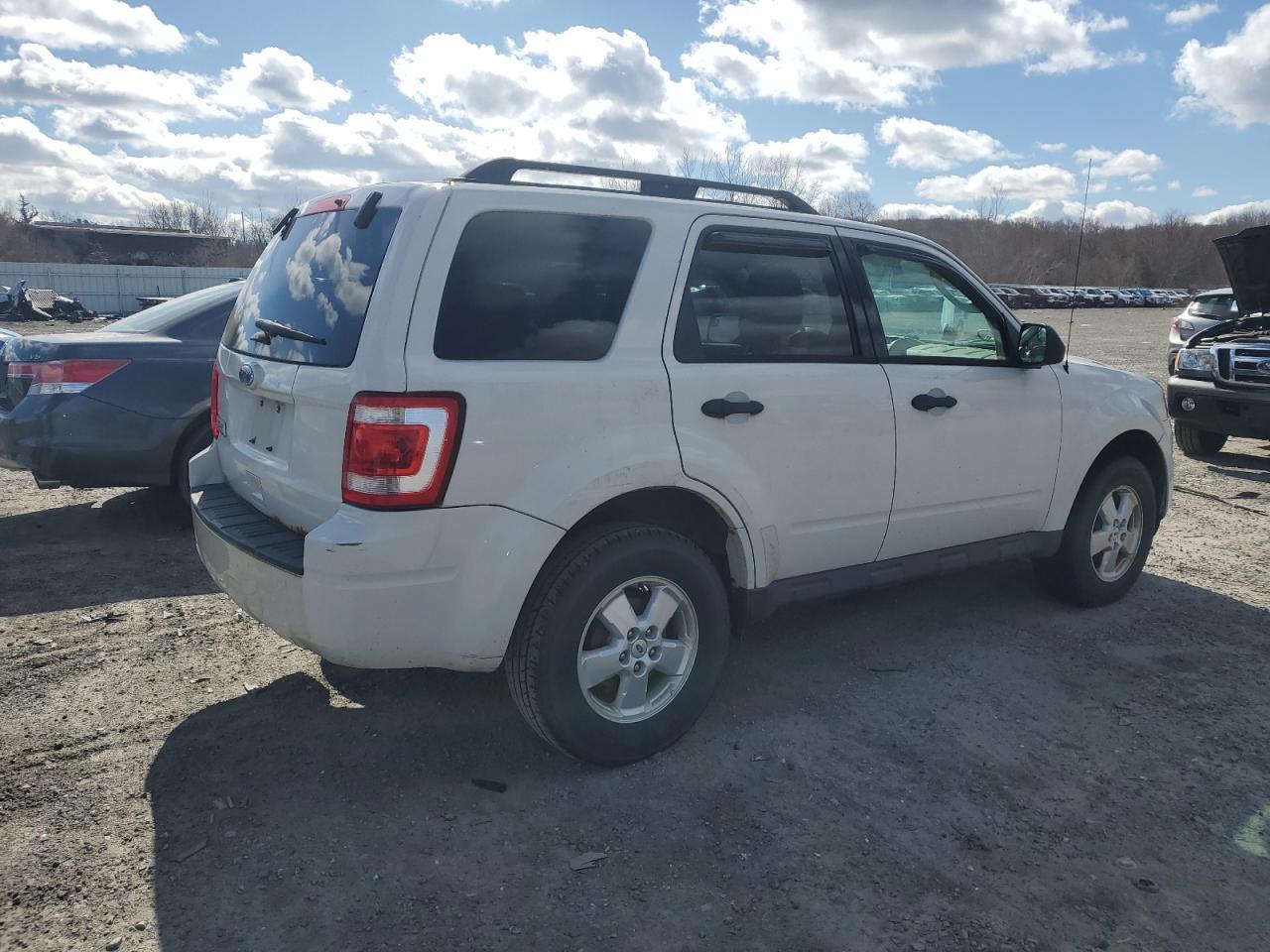 2012 FORD ESCAPE XLT - Фото 3