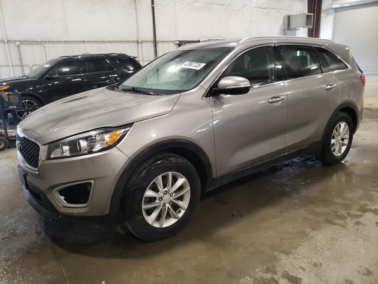 2017 KIA SORENTO LX