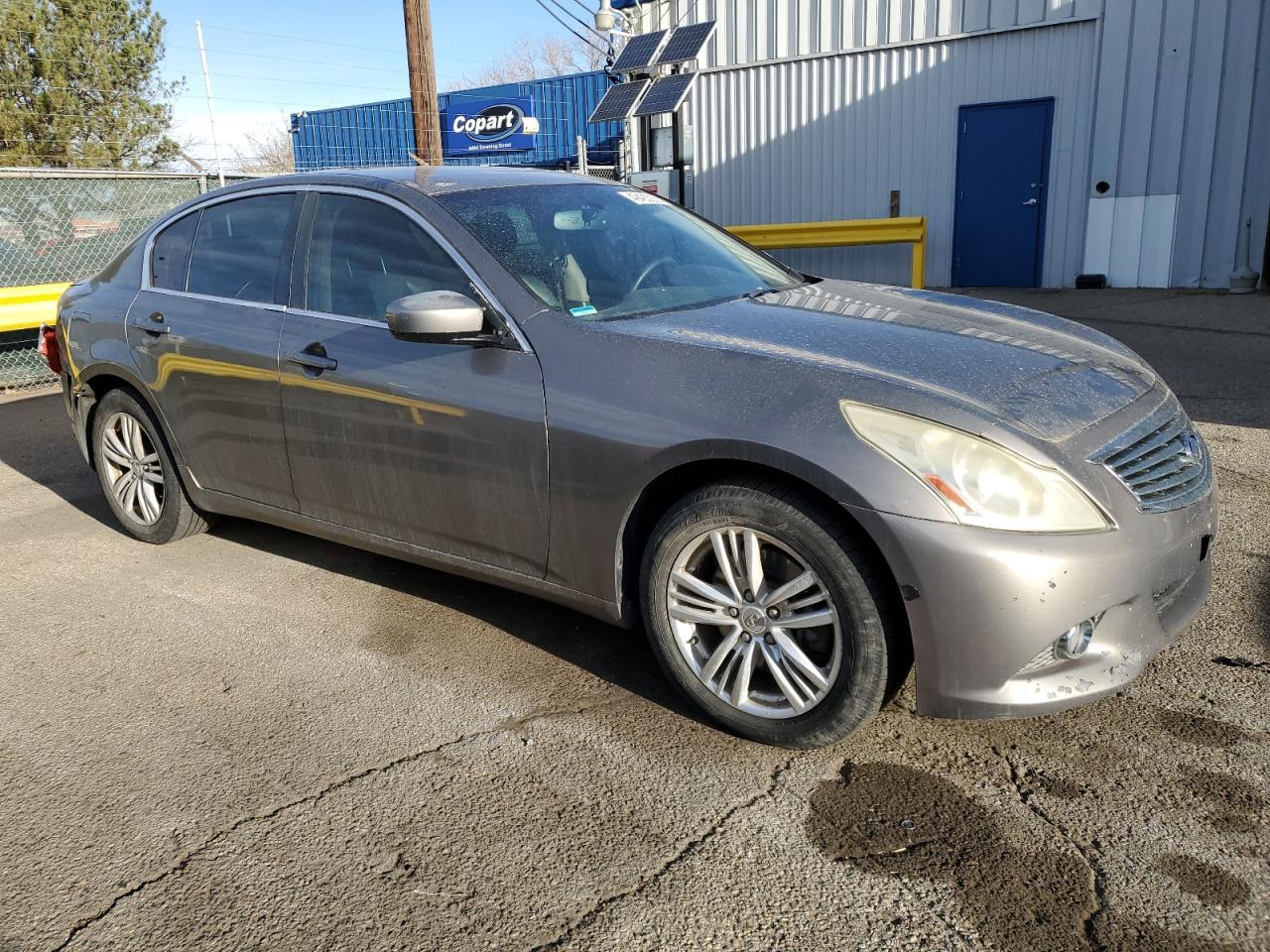 2012 INFINITI G37 - Image 4