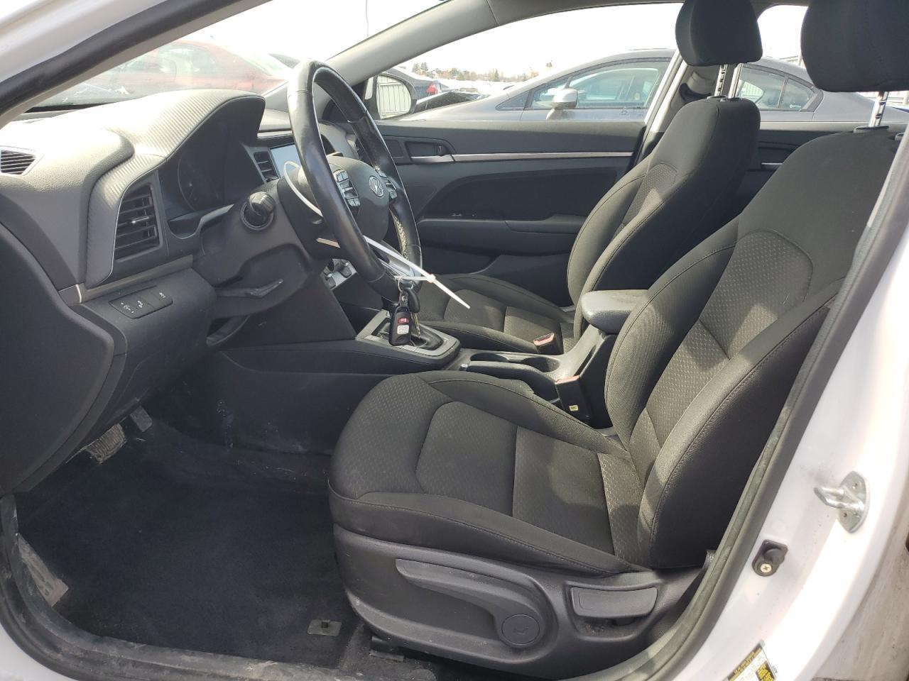 2019 HYUNDAI ELANTRA SE - Фото 7