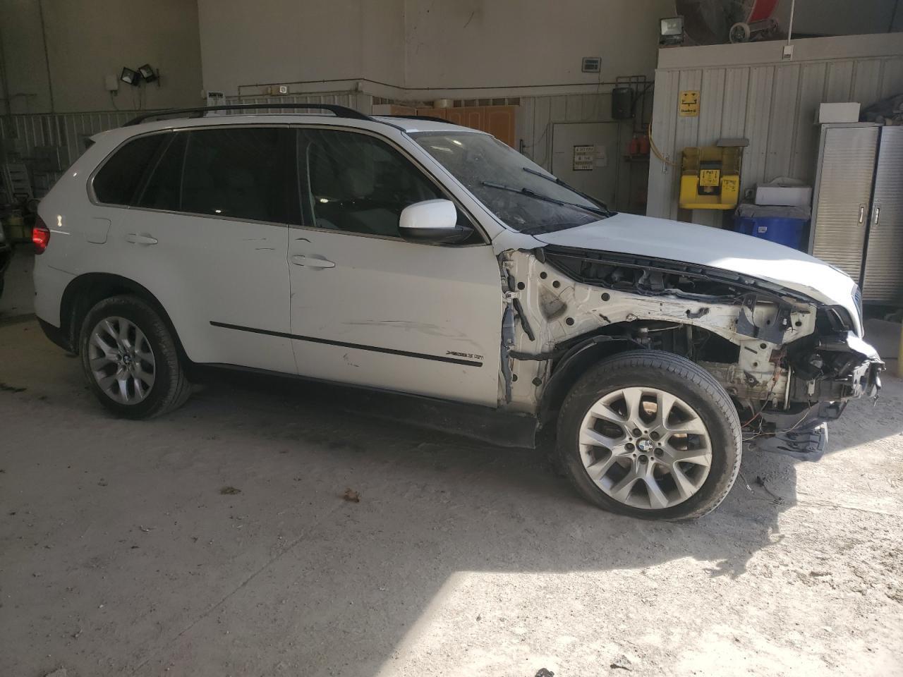 2013 BMW X5 XDRIVE3 - Фото 4