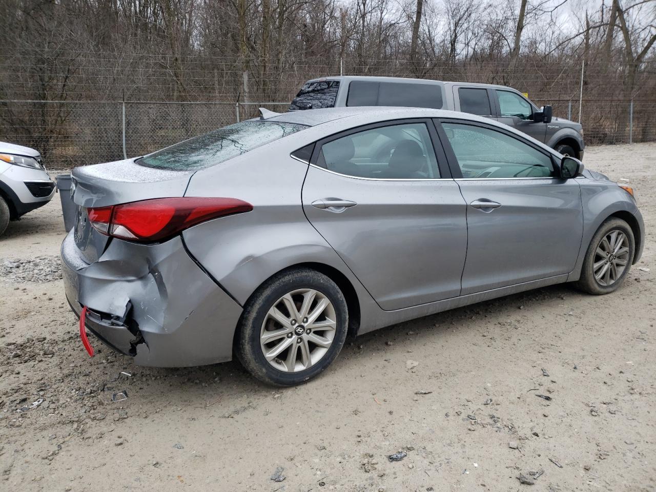 2015 HYUNDAI ELANTRA SE - Image 3