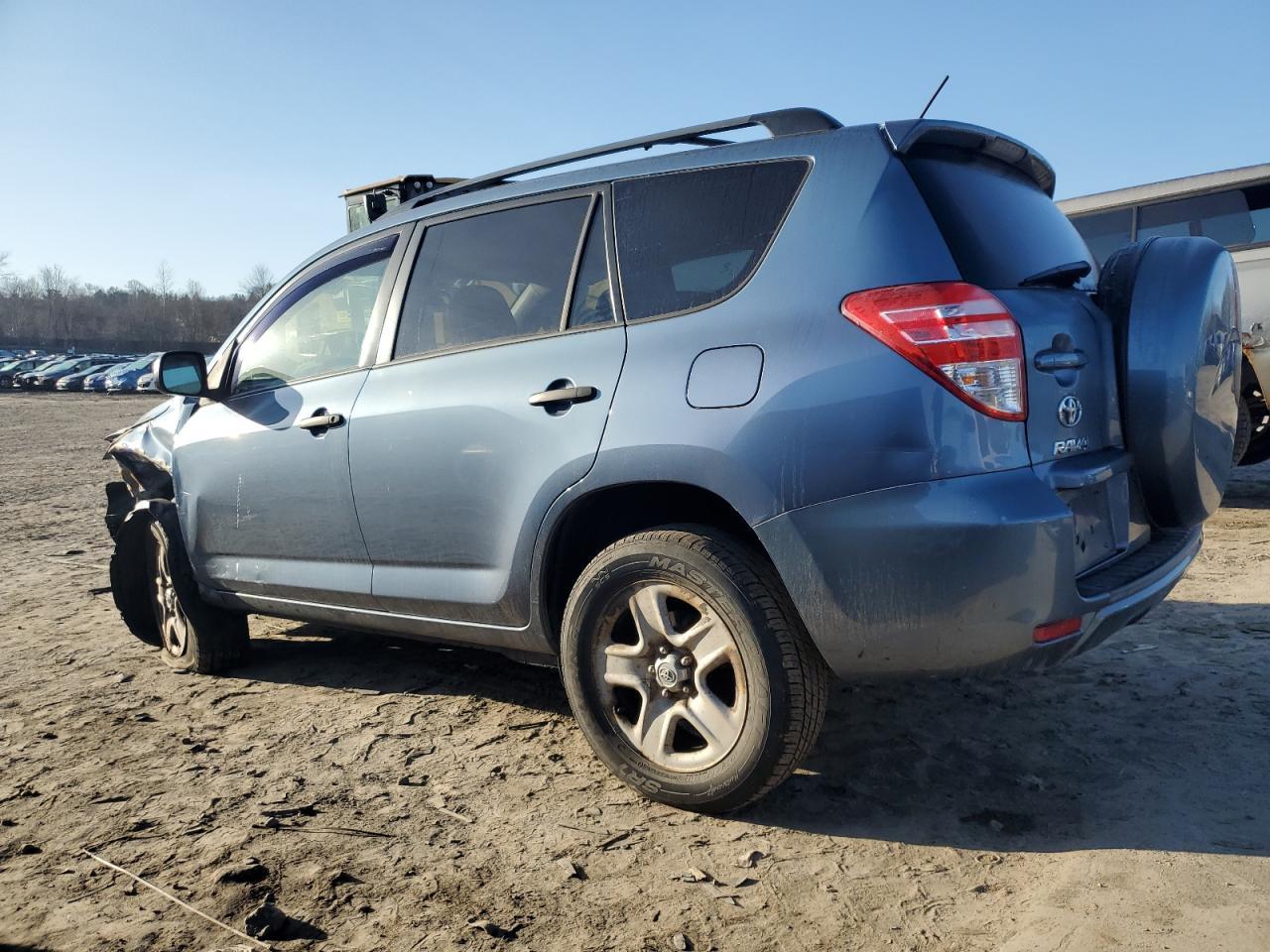 2011 TOYOTA RAV4 - Image 2