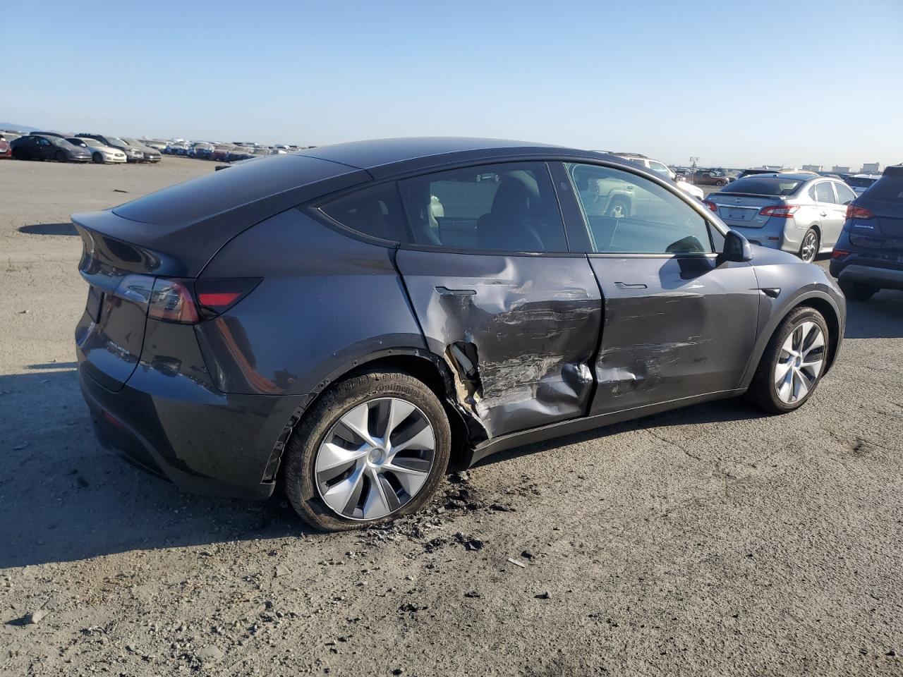 2024 TESLA MODEL Y - Image 3