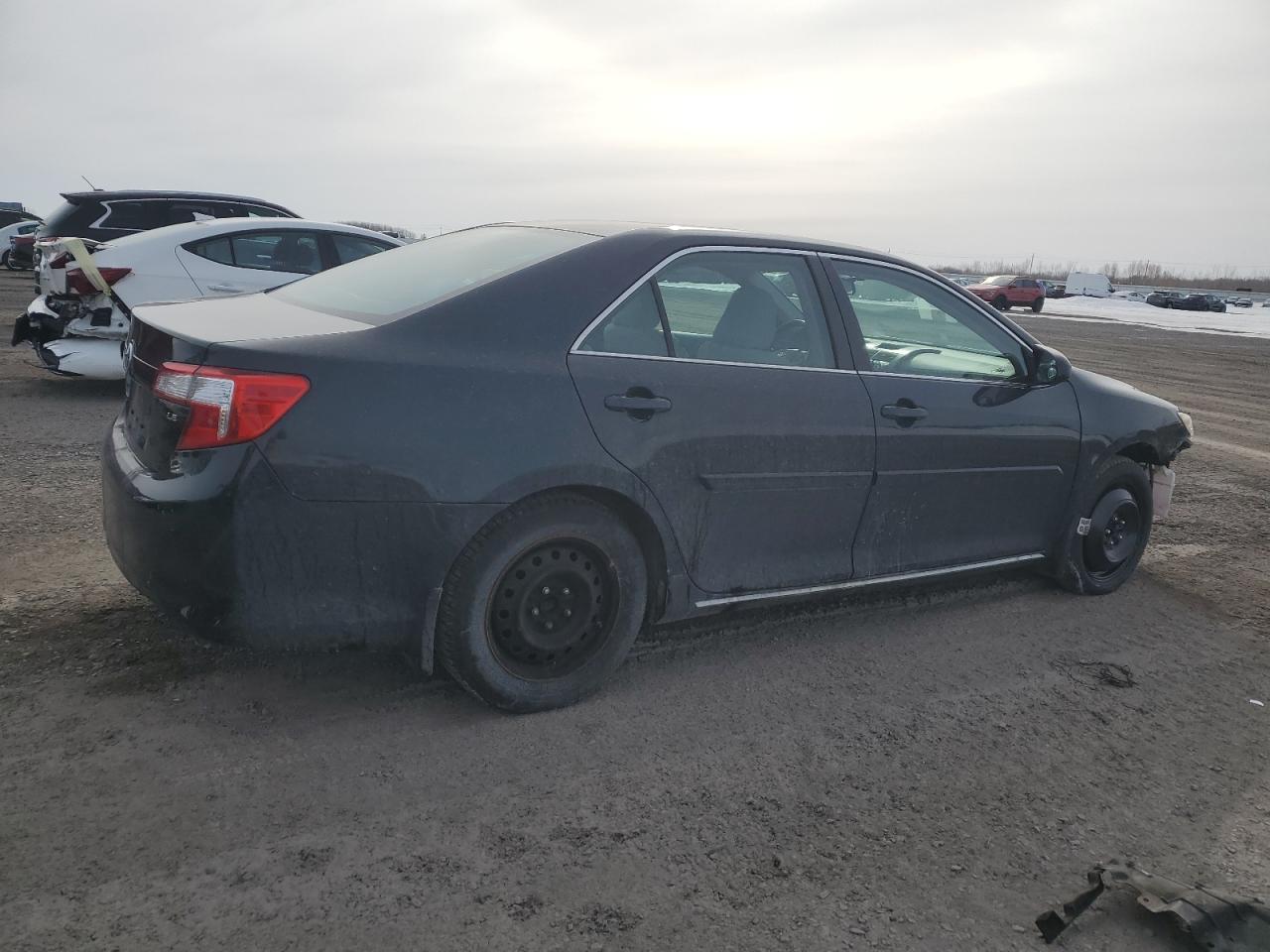 2014 TOYOTA CAMRY L - Фото 3