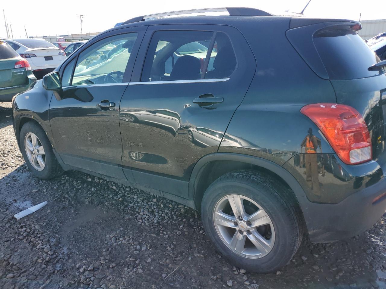 2015 CHEVROLET TRAX 1LT - Image 2