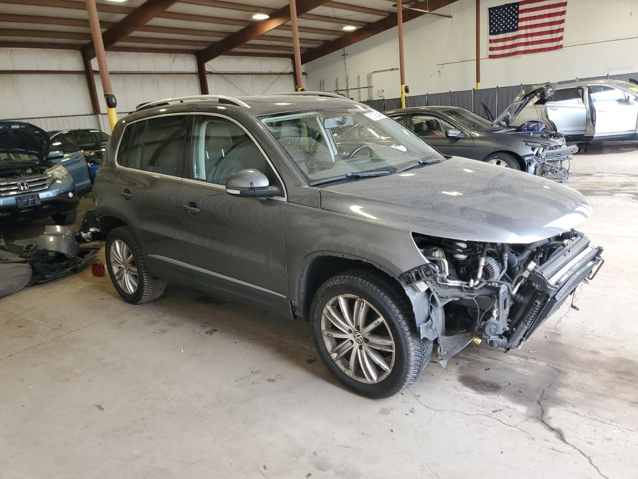 2015 VOLKSWAGEN TIGUAN S - Фото 4