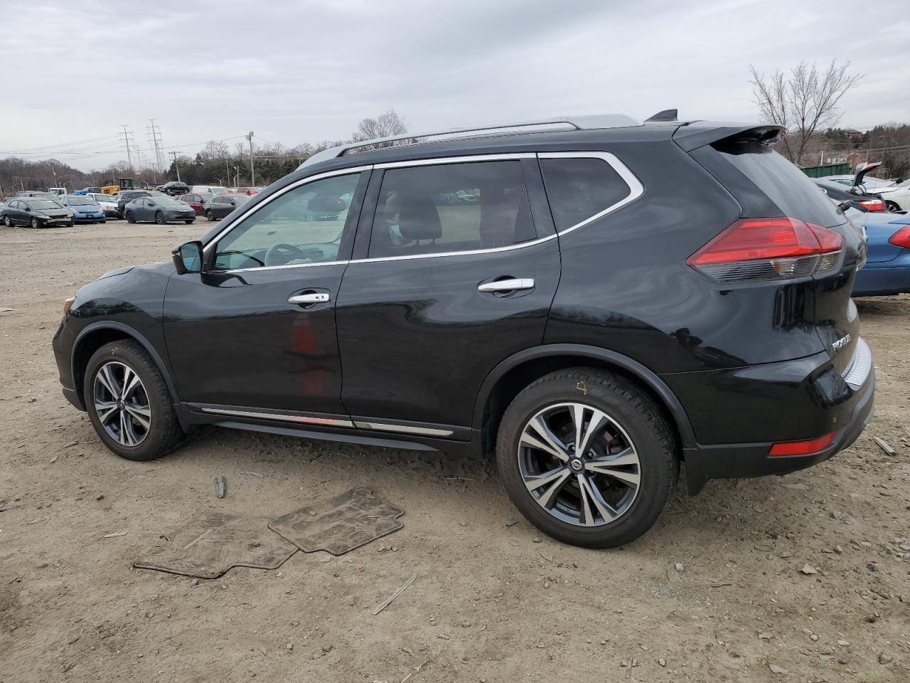 2017 NISSAN ROGUE SV - Фото 2