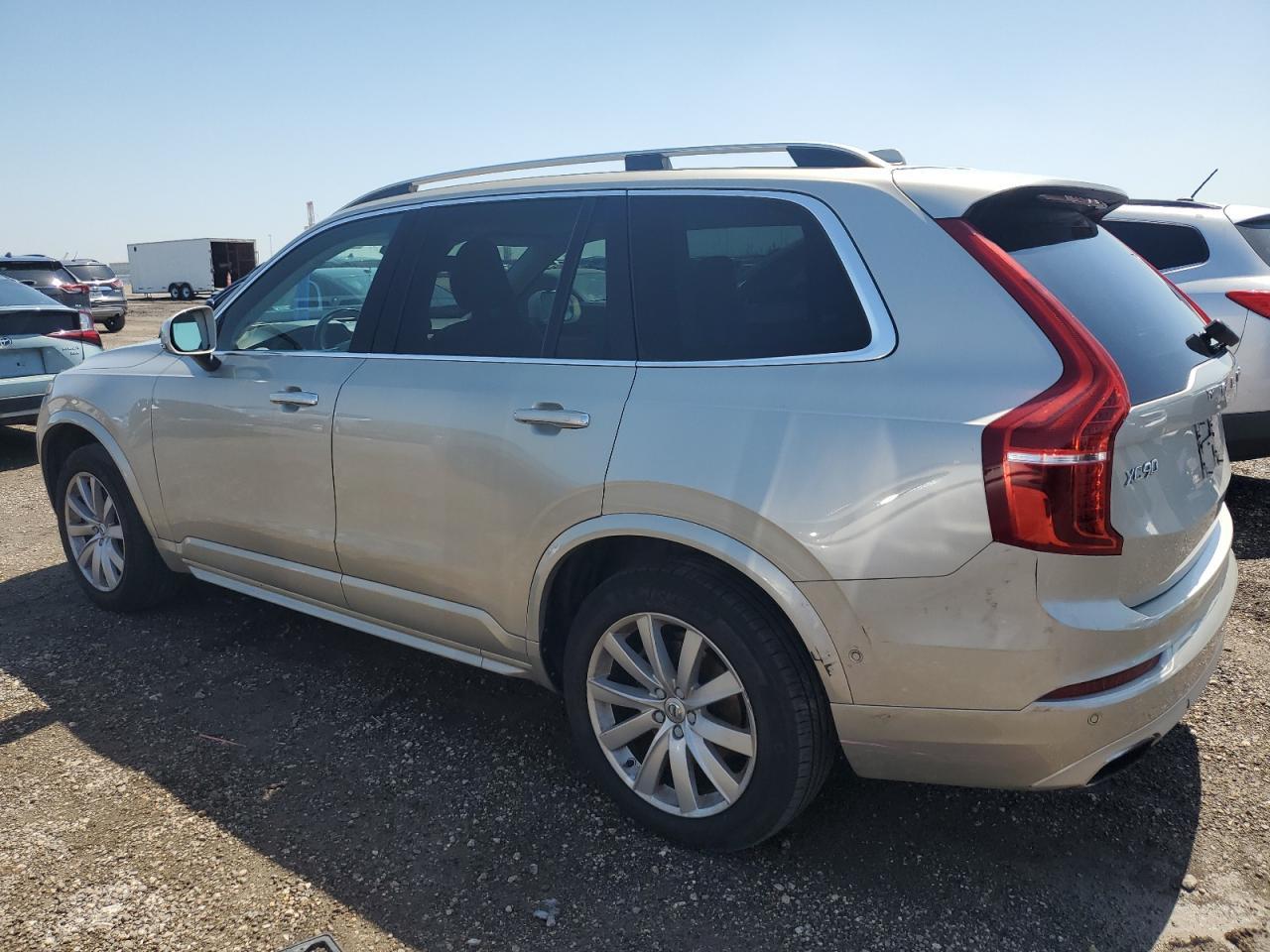 2016 VOLVO XC90 T6 - Фото 2