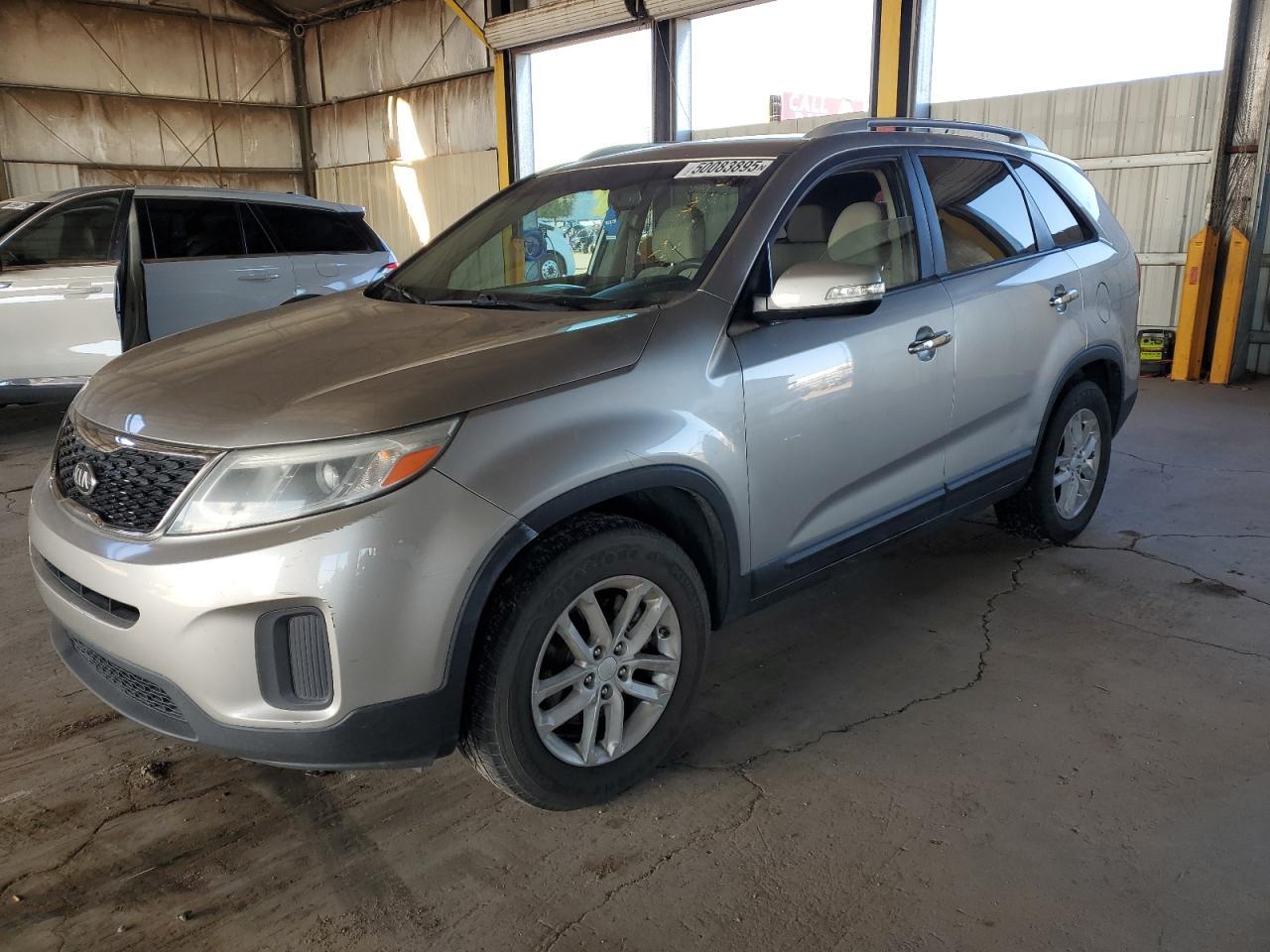 2014 KIA SORENTO LX